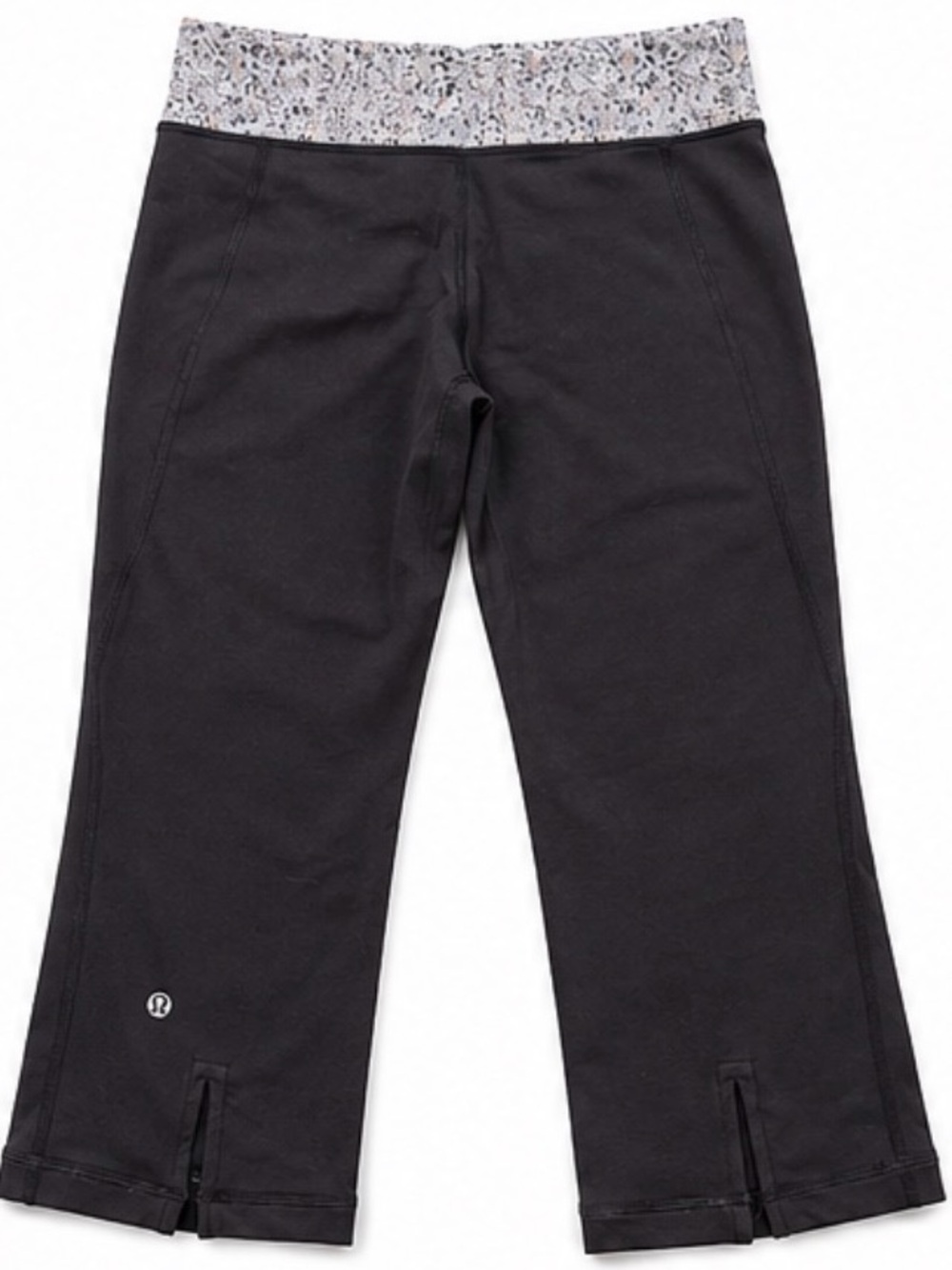 Lululemon Groove Crop yoga pants in size 6. - Picture 2 of 7